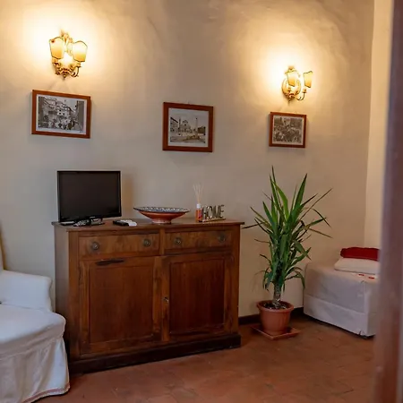Borgo Allegri Apartment *